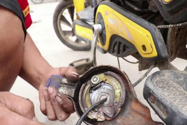 潍坊市电动车刹车故障